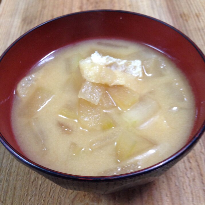 冬瓜と油揚げのお味噌汁♪